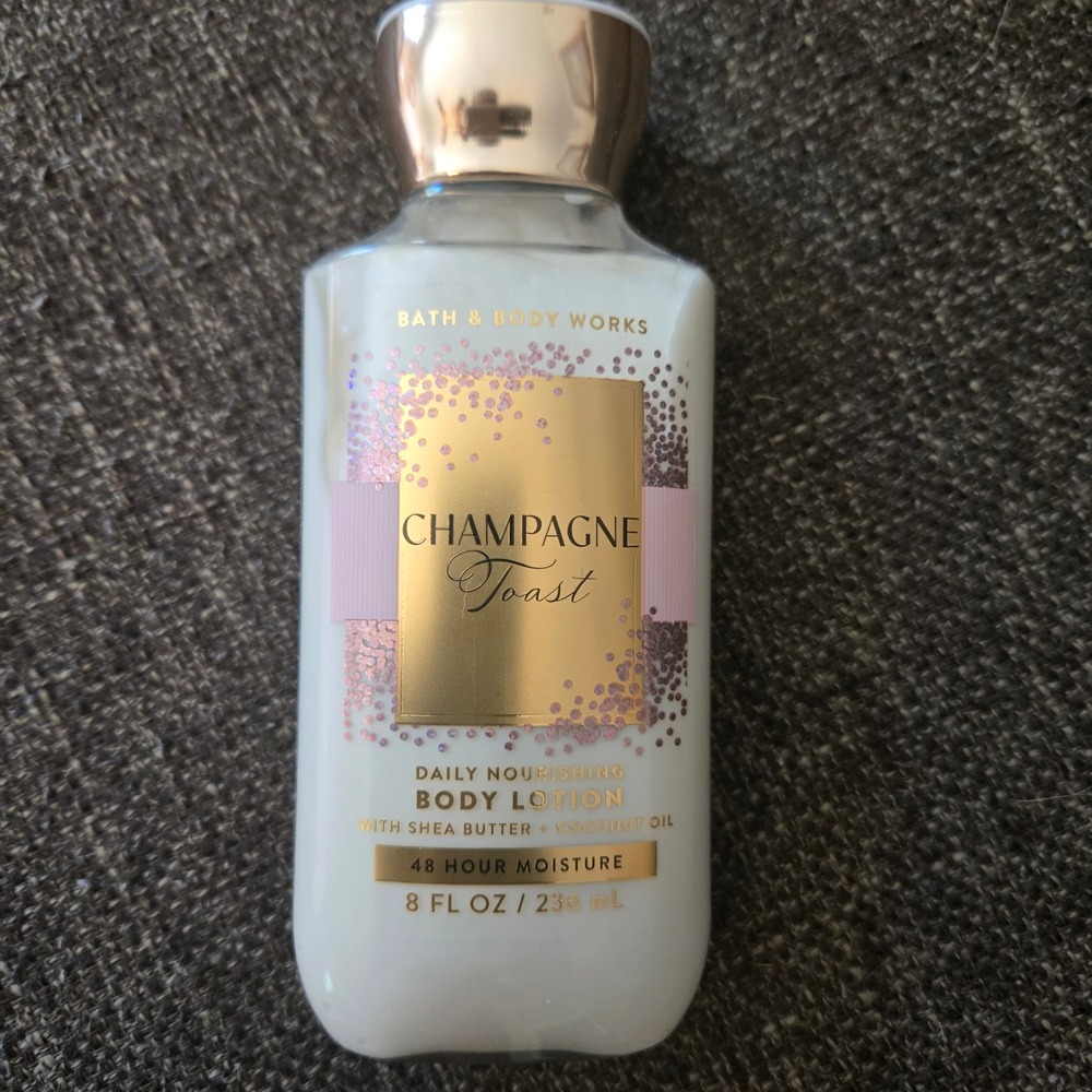 Bath & Body Works Champagne Toast Daily Nourishing Body Lotion 8 fl oz 236 mL